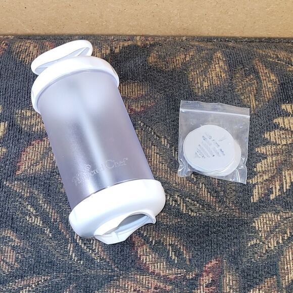 Pampered Chef Cookie Press with 10 assorted attachments - Picture 1 of 4